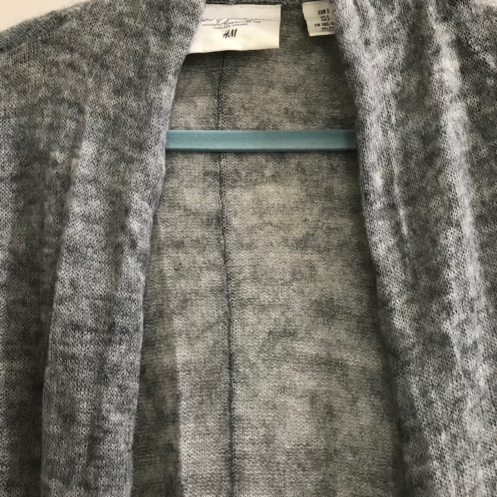 Cardigan - Picture 3 of 4